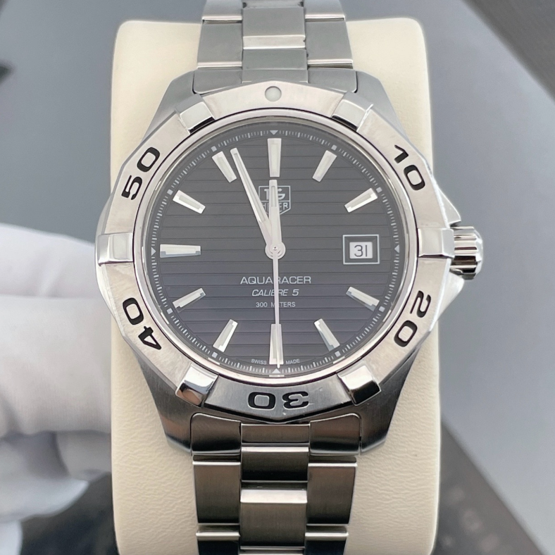 Watch Only Pre-owned TAG Heuer - WAP2010.BA0830 Aquaracer 300M Calibre 5 41 Stainless Steel / Black / Bracelet