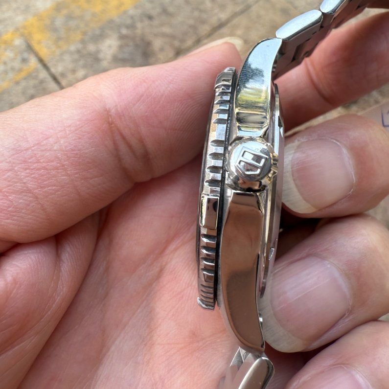 Watch Only Pre-owned TAG Heuer - WAN2110.BA0822 Aquaracer 300M Calibre 5 41 Stainless Steel / Black / Bracelet