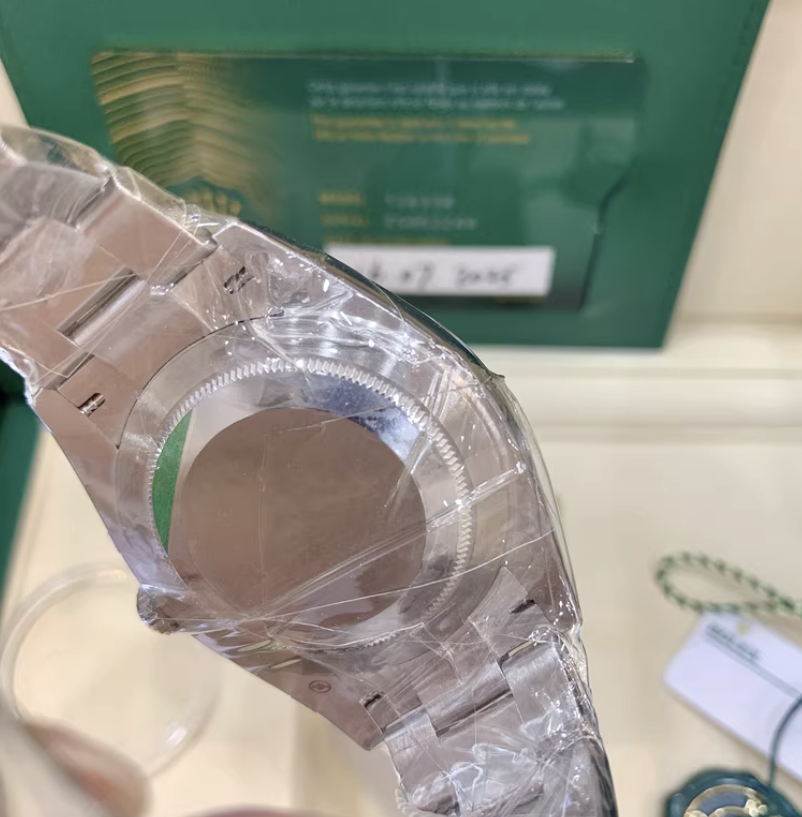 2025 Brand New Rolex - 126334-0015 Datejust 41 Stainless Steel Fluted / Oyster / Blue - Diamond