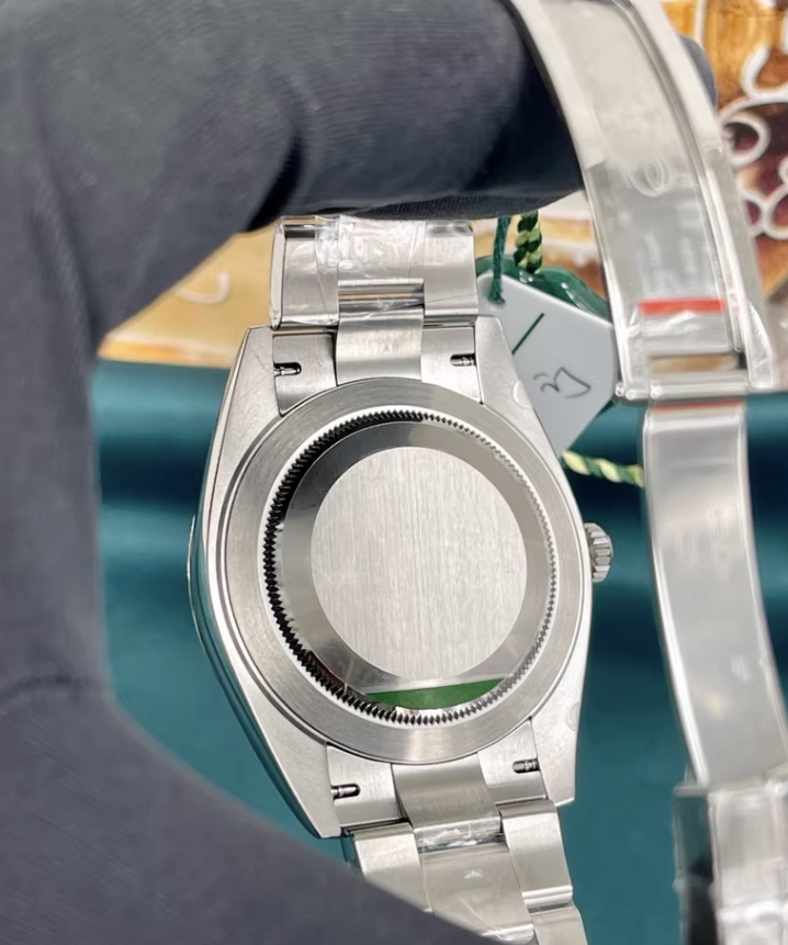 2023 Pre-owned Rolex - 126334-0029 Datejust 41 Stainless Steel - Fluted / Green - Fluted / Oyster