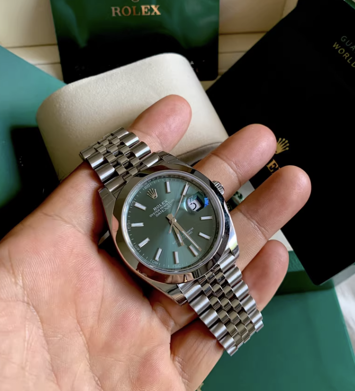 2025 Brand New Rolex - 126300-0020 Datejust 41 Stainless Steel Smooth / Jubilee / Green