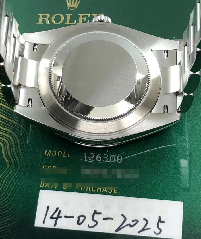 2025 Pre-owned Rolex - 126300-0011 Datejust 41 Stainless Steel Smooth / Oyster / Black