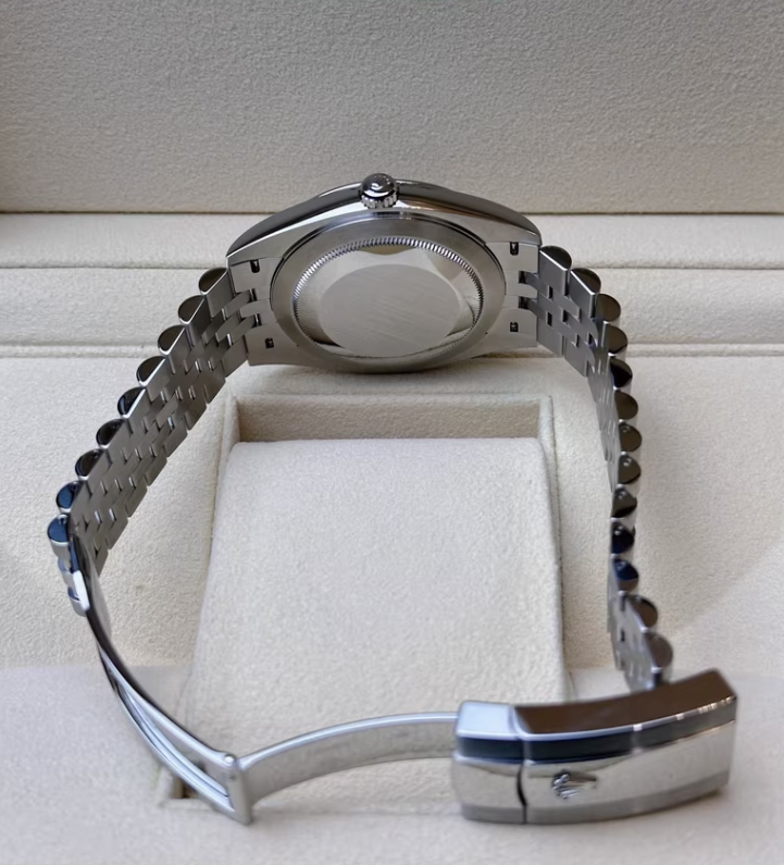 2024 Pre-owned Rolex - 126300-0024 Datejust 41 Stainless Steel Smooth / Jubilee / Blue- Fluted