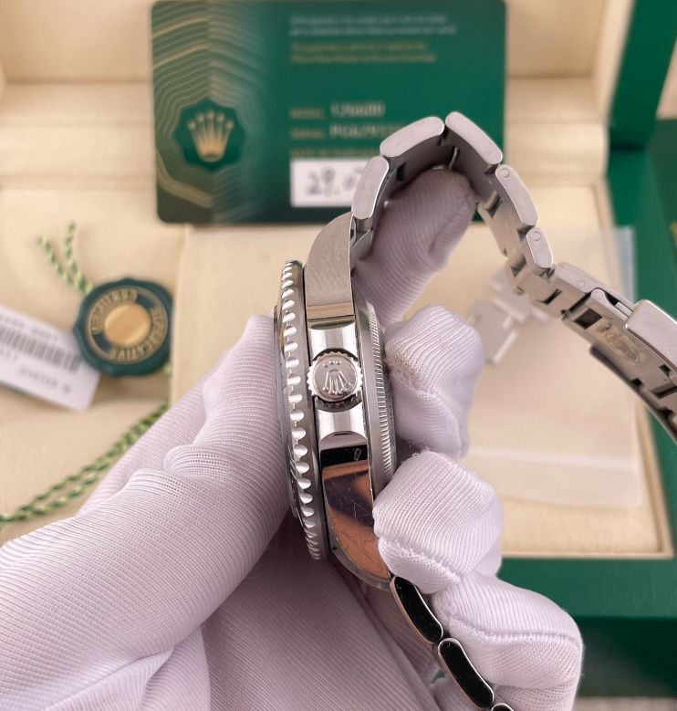 2022 Pre-owned Single red Rolex - 126600-0001 Sea-Dweller Stainless Steel / Black