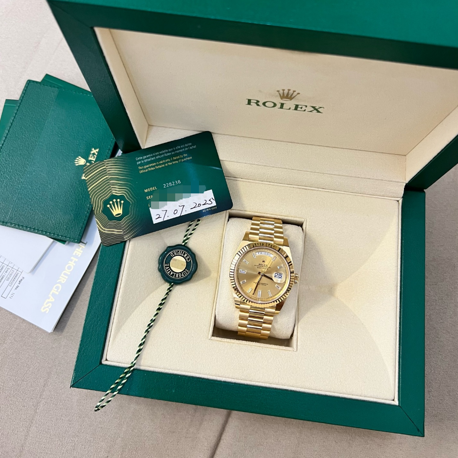 2025 Brand New Rolex - 228238-0005 Day-Date 40 Yellow Gold / Champagne - Baguette