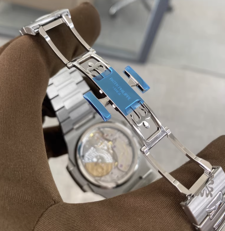 2025 Brand New Patek Philippe - 5712/1A-001 Nautilus 5712 Stainless Steel / Blue
